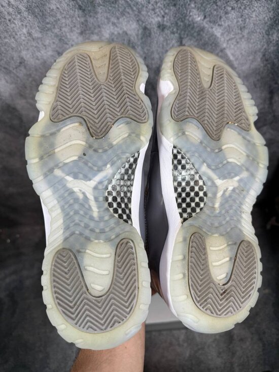 Size 8.5 | Jordan 11 Cool Grey With Box | Pre-Owned main image 8